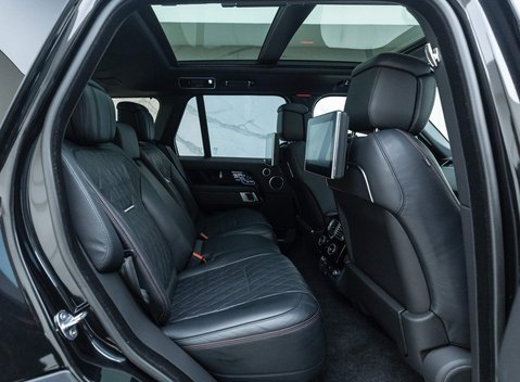 Land Rover Range Rover P565 SVAutobiography Dynamic Black 12