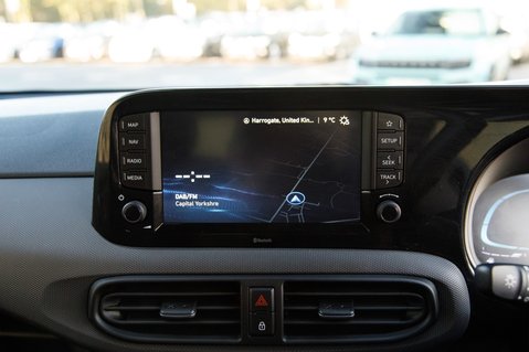 Hyundai i10 ADVANCE 15