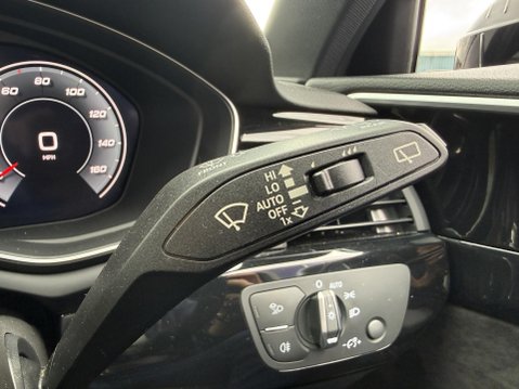 Audi A4 2.0 TDI 40 Black Edition Estate 5dr Diesel S Tronic quattro Euro 6 (s/s) (1 38