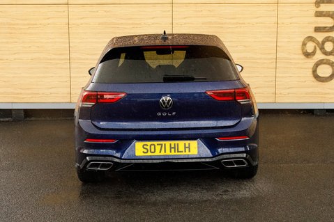 Volkswagen Golf R-LINE TSI 6