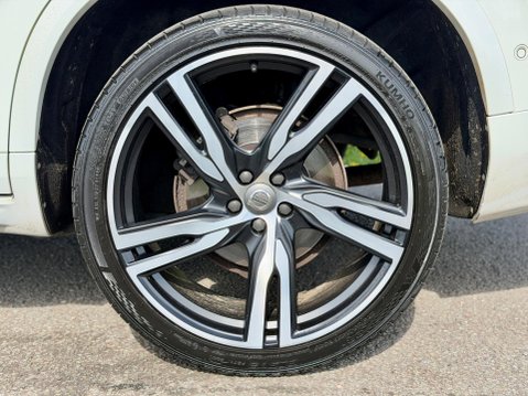 Volvo XC90 2.0 D5 PowerPulse R-Design Auto 4WD Euro 6 (s/s) 5dr 26