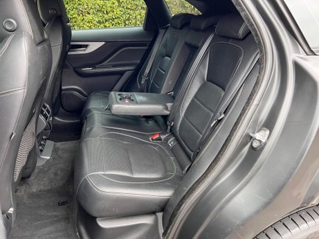 Jaguar F-Pace 2.0 D180 R-Sport Auto AWD Euro 6 (s/s) 5dr 30