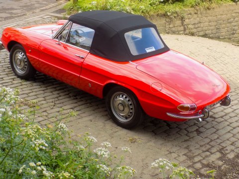 Alfa Romeo Spider 1600 Duetto 42