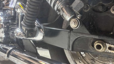Triumph Bonneville 2011 ONLY 21K NEW MOT CRUISER 865CC 19
