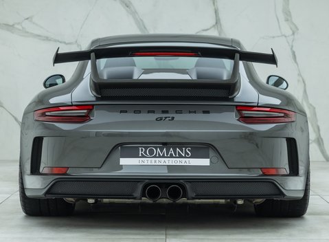 Porsche 911 GT3 (991.2) 5