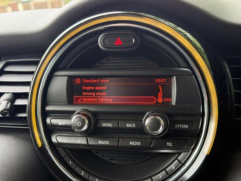 Mini Hatch 2.0 Cooper SD 3dr 55