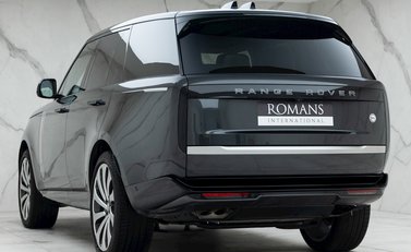 Land Rover Range Rover P530 SV 3