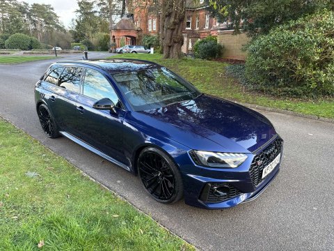 Audi RS4 2.9 RS 4 Carbon Black TFSI Quattro Auto 4WD 5dr 6