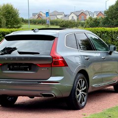 Volvo XC60 B4 INSCRIPTION AWD 1