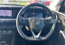 Vauxhall Grandland 1.5 Turbo D Ultimate Auto 31