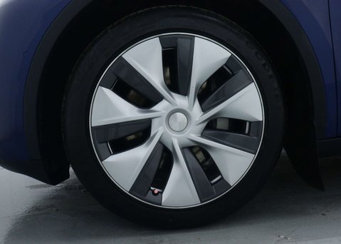 Tesla Model Y (Dual Motor) Long Range SUV 5dr Electric Auto 4WDE (384 bhp) 17