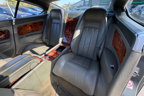 Bentley Continental GT - CYPRESS GREEN - 15 SERVICES RECORDED  28