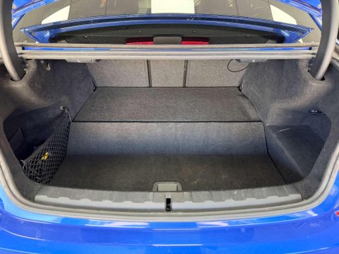 BMW 3 Series 2.0 330e 12kWh M Sport Saloon 4dr Petrol Plug-in Hybrid Auto Euro 6 (s/s) ( 37