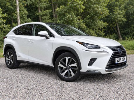 Lexus NX 2.5 NX 300h Takumi CVT 4WD 5dr