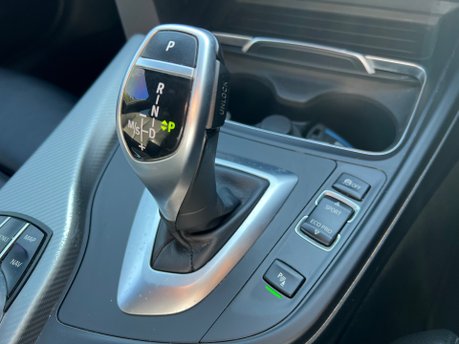 BMW 3 Series 3.0 335d M Sport Shadow Edition Touring 5dr Diesel Auto xDrive Euro 6 (s/s) 33