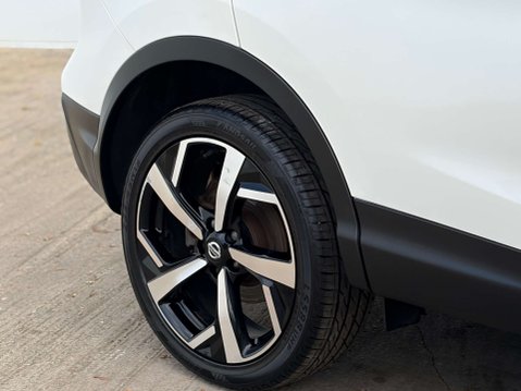 Nissan Qashqai 1.3 Qashqai Tekna DiG-T 5dr 8