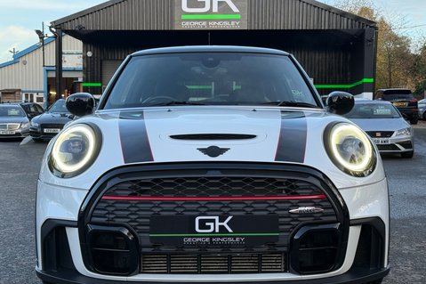Mini Hatch JOHN COOPER WORKS - NANUQ WHITE - MINI SERVICE HISTORY 13
