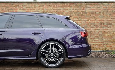 Audi RS6 Avant 24