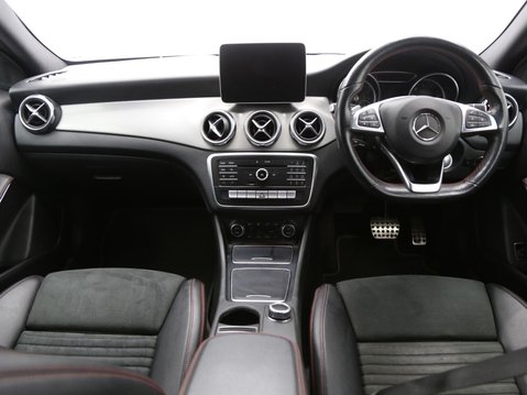 Mercedes-Benz GLA 1.6 GLA180 AMG Line Edition 7G-DCT Euro 6 (s/s) 5dr 9