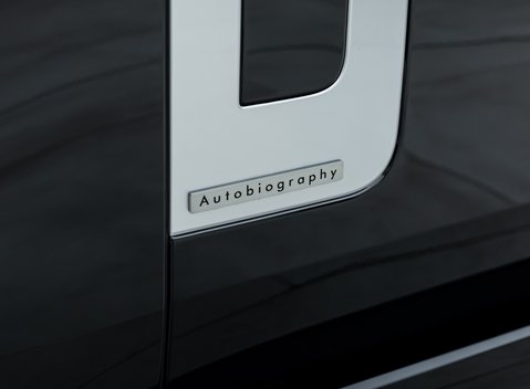 Land Rover Range Rover P460e Autobiography LWB 32