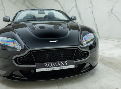 Aston Martin V12 Vantage S Roadster 33