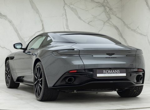 Aston Martin DB11 V8 Shadow Edition 3