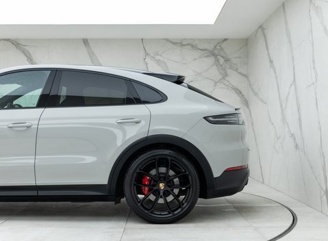 Porsche Cayenne GTS 29