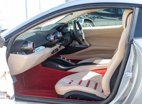 Ferrari 812 Superfast 14