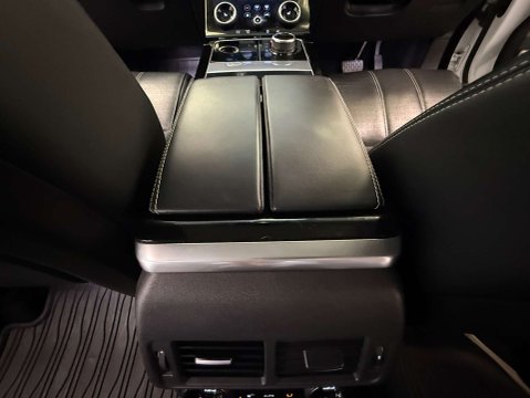 Land Rover Range Rover Velar 3.0 Range Rover Velar HSE D300 Auto 4WD 5dr 44