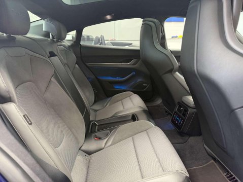 Porsche Taycan Performance Plus 93.4kWh Turbo Saloon 4dr Electric Auto 4WD (680 ps) 49