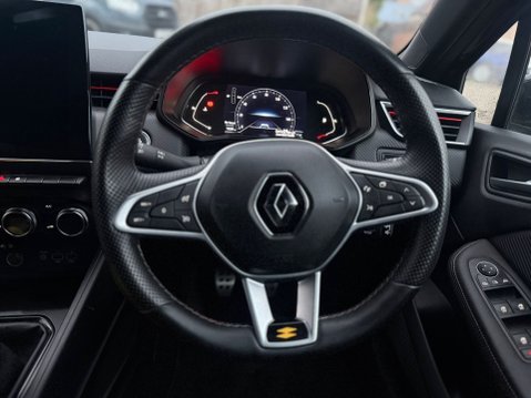 Renault Clio RS LINE TCE 18
