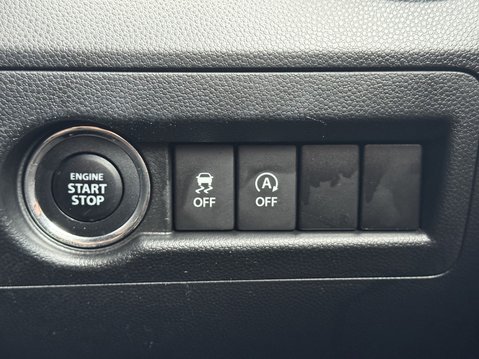Suzuki Ignis 1.2 Dualjet 12V Hybrid SZ5 5dr CVT 31