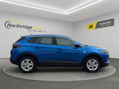 Vauxhall Grandland X 1.2 Turbo SE Premium Euro 6 (s/s) 5dr 10