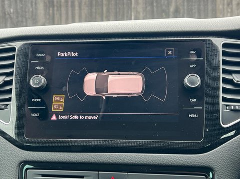 Volkswagen Golf SV GT TDI DSG 27