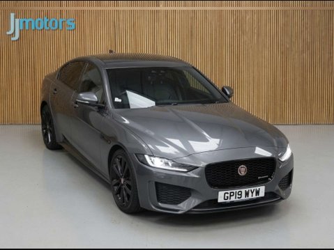 Jaguar XE 2.0 D180 R-Dynamic SE Saloon 4dr Diesel Auto Euro 6 (s/s) (180 ps) 1
