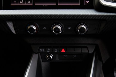 Audi A1 SPORTBACK TFSI SPORT 32