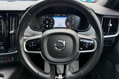 Volvo V90 D5 POWERPULSE R-DESIGN AWD 42