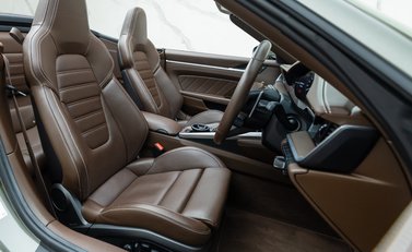 Porsche 911 Turbo S Cabriolet (992) 17