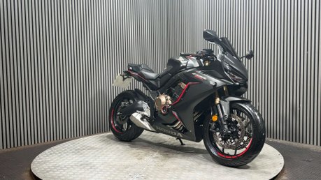 Honda CBR 2020 ONLY 790 MILES LONG MOT SERVICED SPORTS BIKE 650CC 2