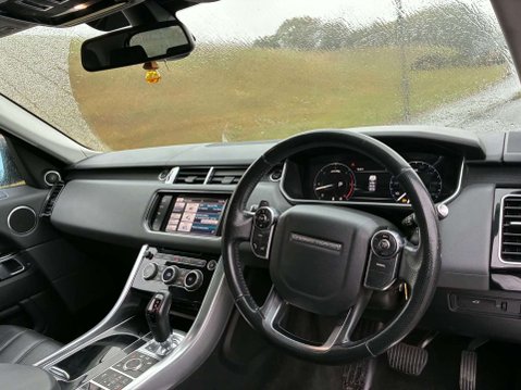 Land Rover Range Rover Sport 3.0 Range Rover Sport HSE SDV6 Auto 4WD 5dr 9