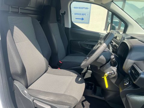Vauxhall Combo 1.6 Combo 2300 Edition S/S 17