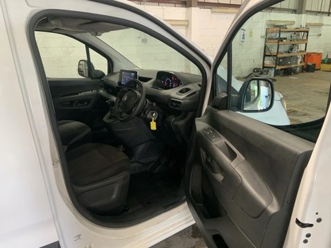 Peugeot Partner BLUEHDI PROFESSIONAL PREMIUM PLUS L1 16
