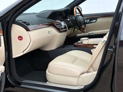 Mercedes-Benz S Class 3.0 S320 CDi Auto 4dr 61