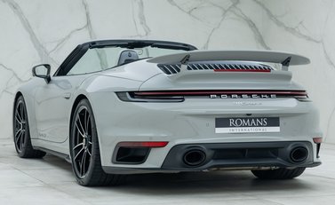 Porsche 911 Turbo S Cabriolet (992) 13