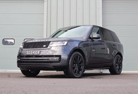 Land Rover Range Rover AUTOBIOGRAPHY HYBRID HUGE SPEC VAT QUALIFY. PRICE MATCH OFFER 
