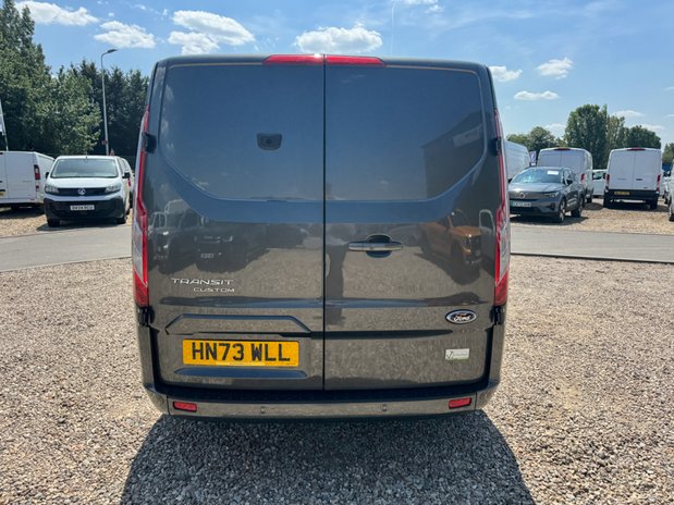 Ford Transit Custom SWB L1H1 Low Roof Limited 280 Air Con Alloys Sensors EURO 6 7