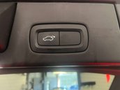 Volvo V90 2.0 V90 R-Design D4 Auto 5dr 27