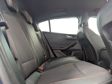 Ford Focus 1.5 Focus ST-Line X TDCi Auto 5dr 44