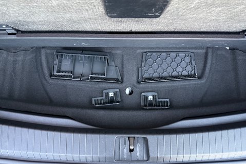Volkswagen Touran SE TDI BMT -APPLE CAR PLAY-£35 ROAD TAX -9 SERVICES -PARK PILOT-240V SOCKET 54