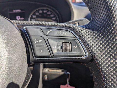 Audi Q2 TDI BLACK EDITION 18